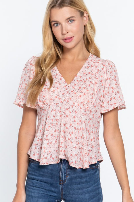 RUFFLE SHORT SLEEVE FLORAL BLUSH TOP