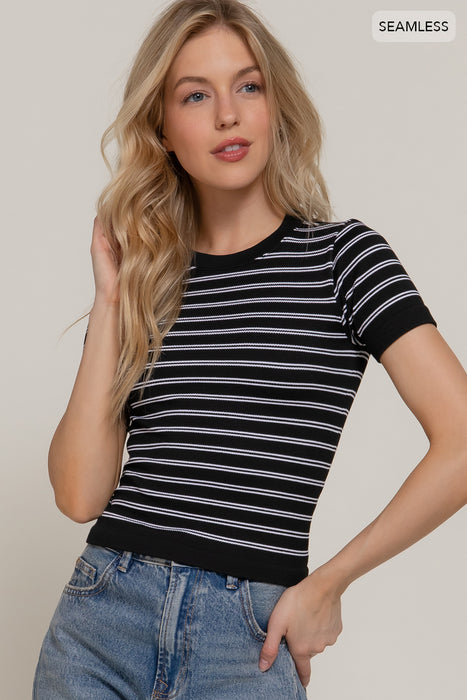 SHORT SLV STRIPE SEAMLESS TOP
