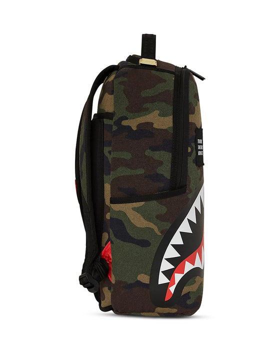 SHARK CENTRAL CAMO DLXS BACKPACK